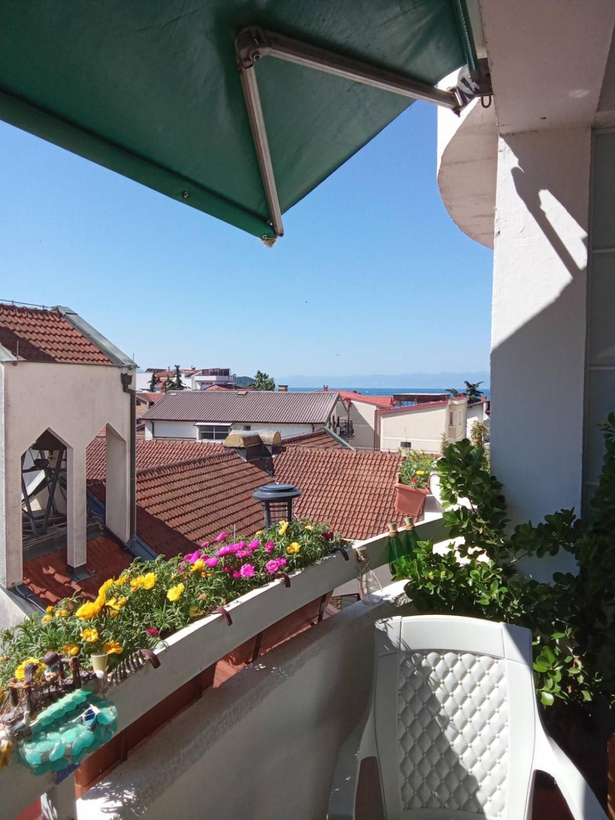 Central Lakeside Apartment Ohrid Exterior photo
